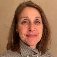 Emily Gordon headshot